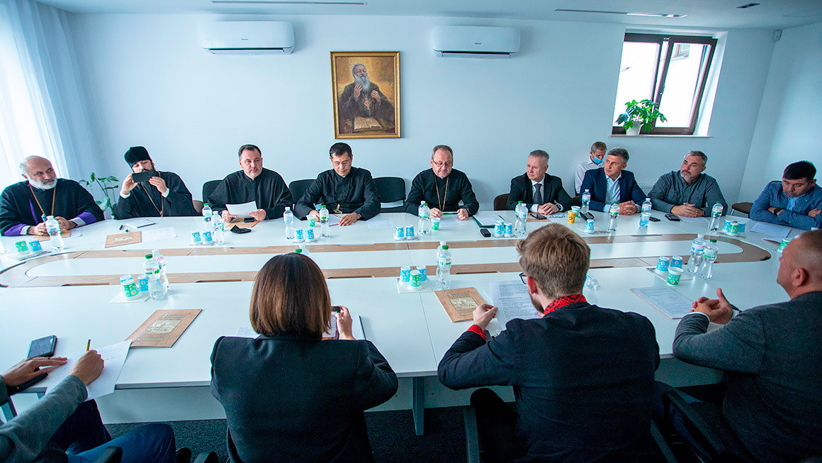 Религиозные деятели и парламентарии договорились взаимодействовать во время новой сессии Верховной Рады